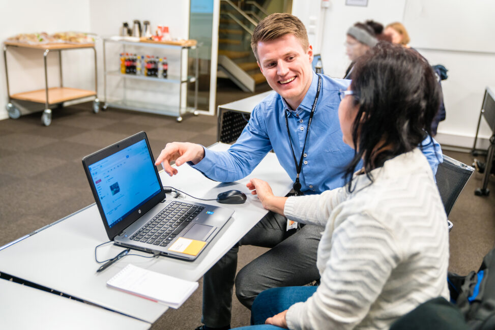 Datakurs med Sopra Steria for Kirkens Bymisjon